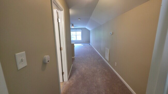 Building Photo - 60 Cobblestone Dr