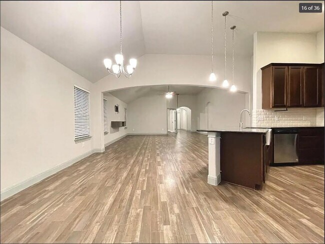 Building Photo - 205 Jude Cir