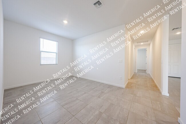 Building Photo - 35581 N Thicket Wy