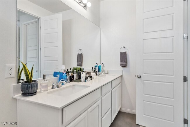 Building Photo - 120 Corretto Corner Ave