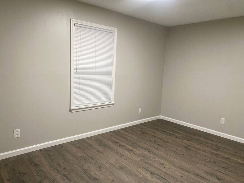 Building Photo - 919 Rushmeade Rd