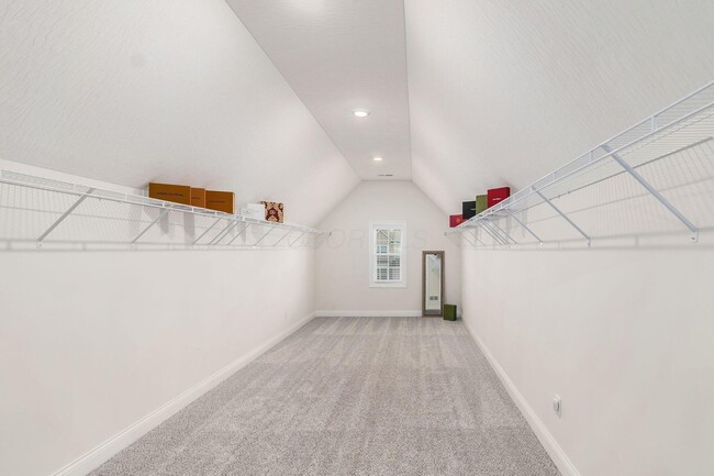 Building Photo - 5962 Laurel Ln