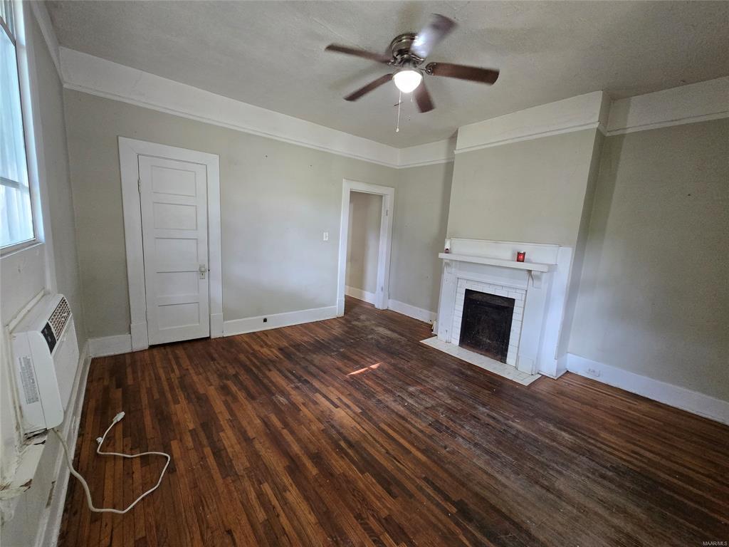 Building Photo - 2302 Plum St