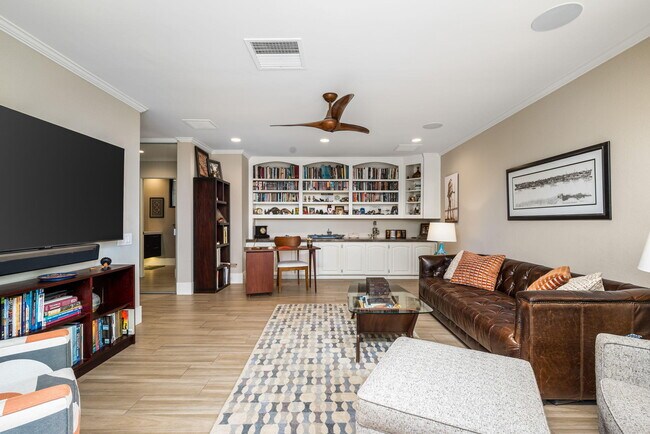 Building Photo - 77 Colgate Dr