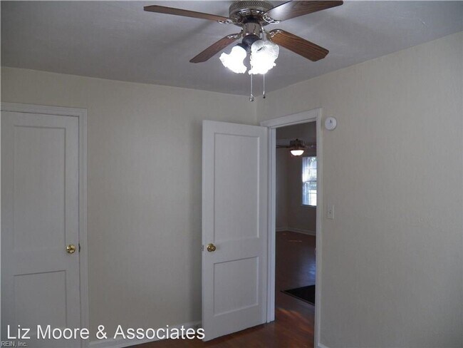 Building Photo - 2 br, 1 bath House - 627 Briarfield Road