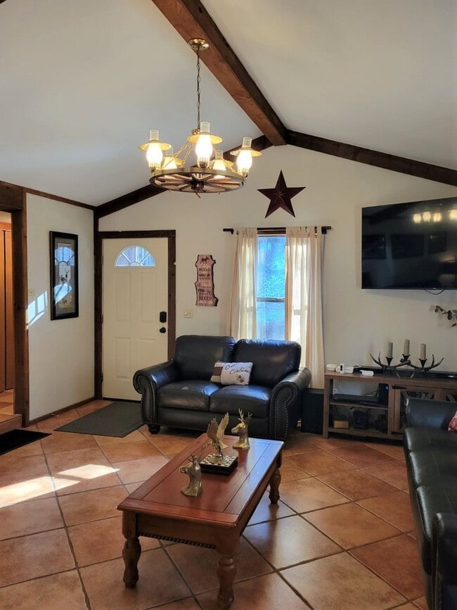 Building Photo - 308-310 Brady Canyon Rd