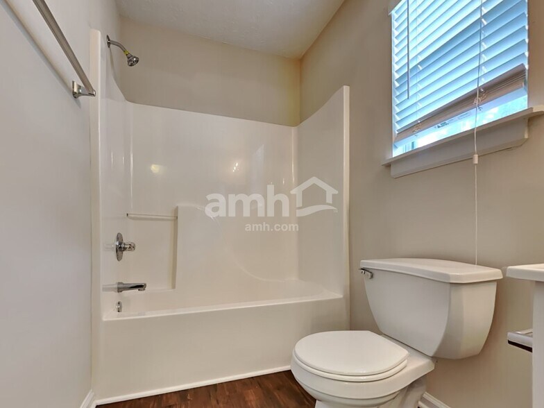 Building Photo - 170 Taggart Run NW