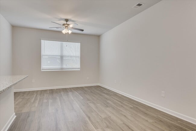 Building Photo - 1040 Quaint Parish Cir