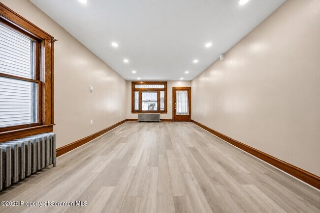 Building Photo - 1312 N Washington Ave