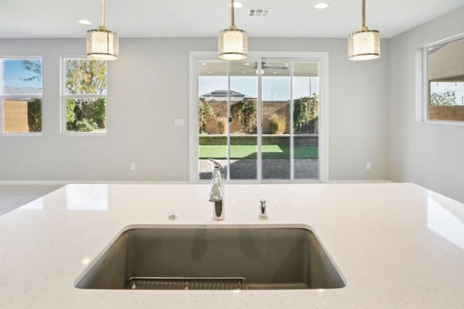 Building Photo - Beautiful 4 Bedroom Home In A Gated Skye Canyon Community