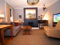 Building Photo - 18 Schermerhorn St