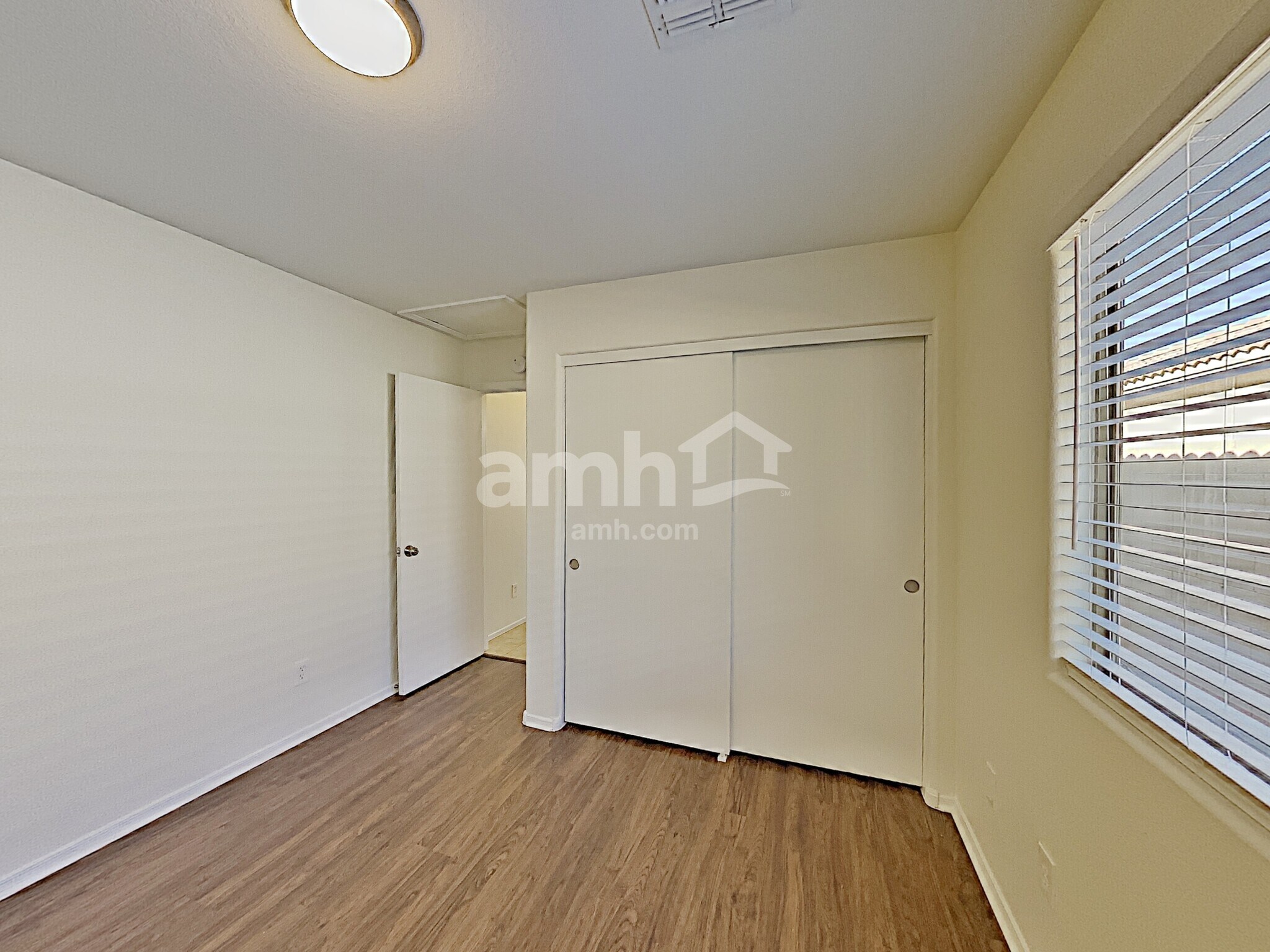 Building Photo - 14943 N 133rd Ln