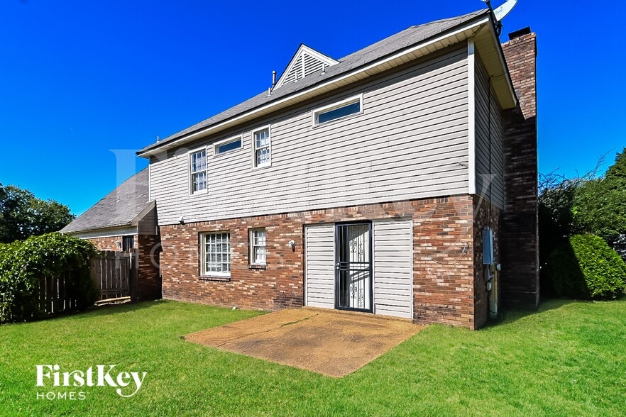 Building Photo - 7075 Germantown Trail