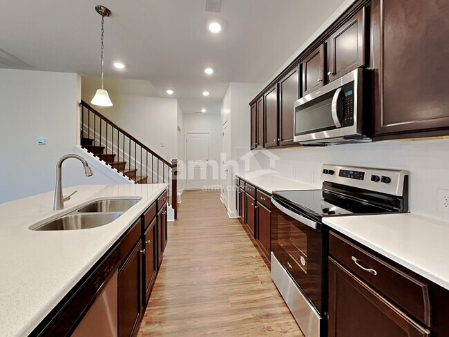 Building Photo - 133 Hazel Pk Dr
