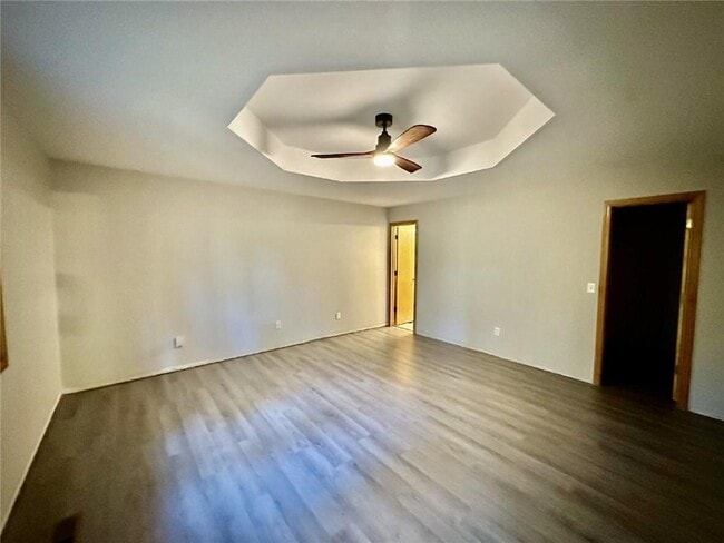 Building Photo - 25 N Cerney Ln