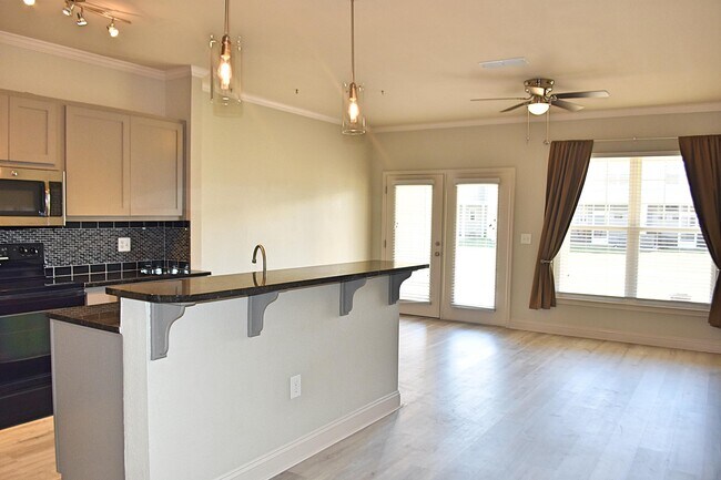 Building Photo - 27 N Sand Palm Rd