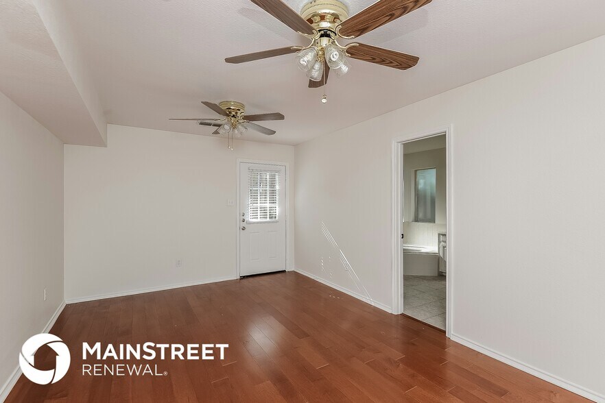 Building Photo - 2157 S Winding Creek Dr