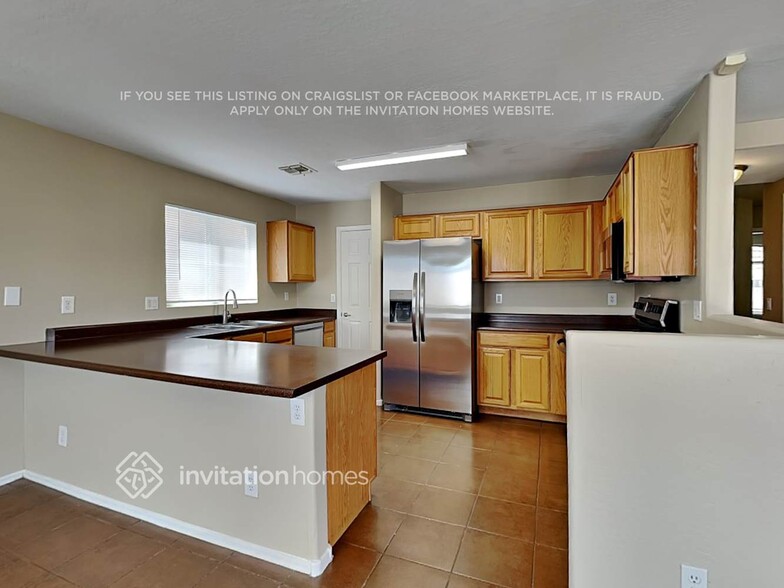 Building Photo - 6811 N 129th Dr