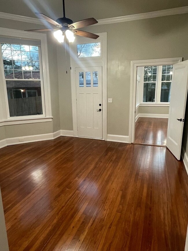 Building Photo - Gorgeous 3BD/2BA ON Napoleon Ave with Off Street Parking