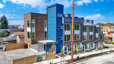 Building Photo - Modern Mount Baker Living