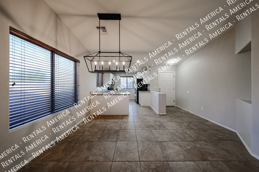 Building Photo - 3955 E Blue Sage Ct