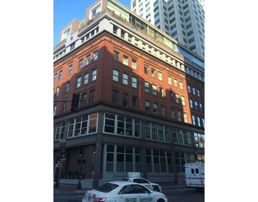 Building Photo - 88 Kingston St