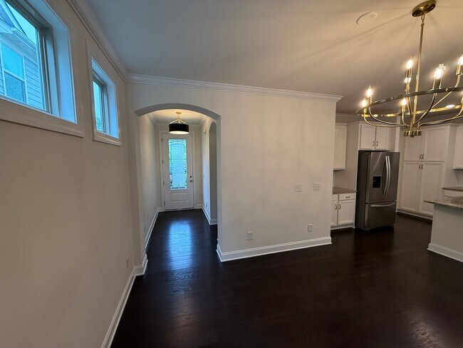 Building Photo - Ballantyne Home in great Location With Sun Room!