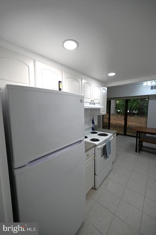 Building Photo - 2237 Castle Rock Square