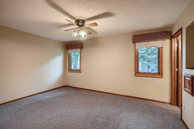 Building Photo - 740 Windmill Court, Eagan, MN, 55123