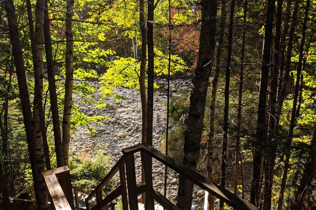 Building Photo - 140 Paquette Cir