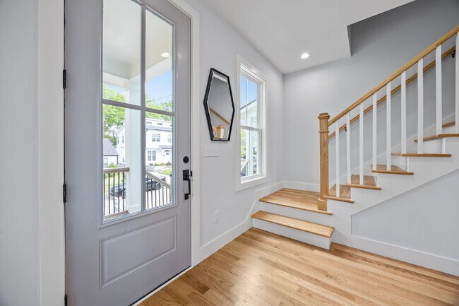 Building Photo - 515 Spruce St