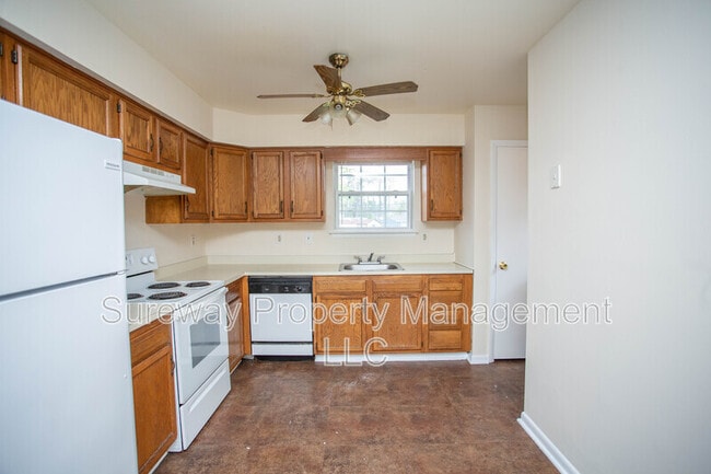 Building Photo - 5729 Irving Ave