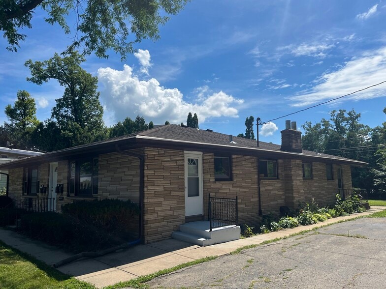 Building Photo - 6403 Eastgate Rd