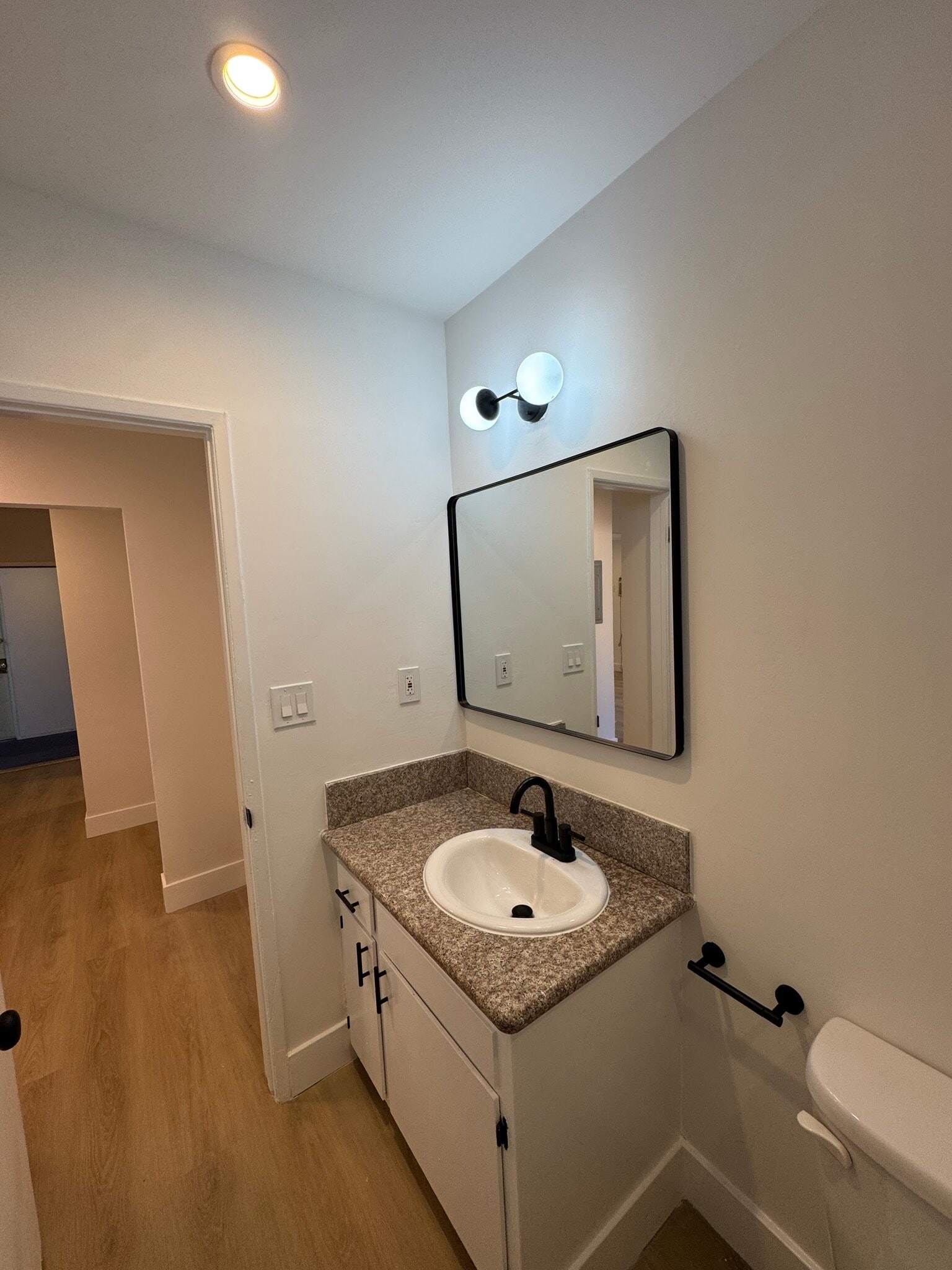 Building Photo - 5511 Corteen Pl