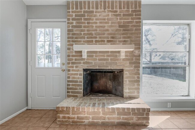 Building Photo - 4530 Adonis Dr