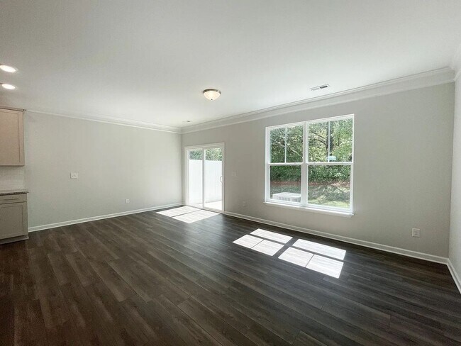 Building Photo - 305 Dipsea Spg