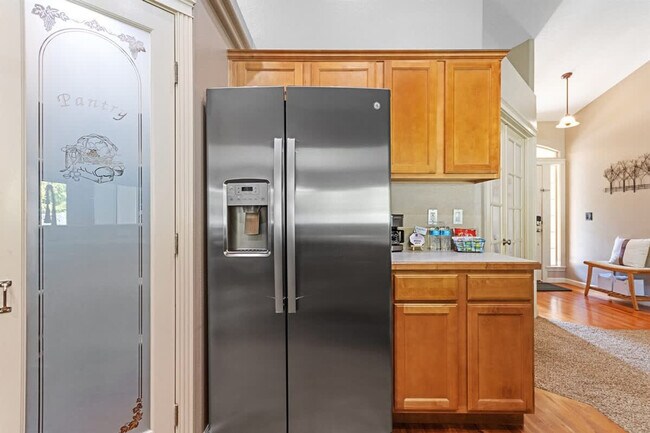 Building Photo - 2480 W San Remo Ct