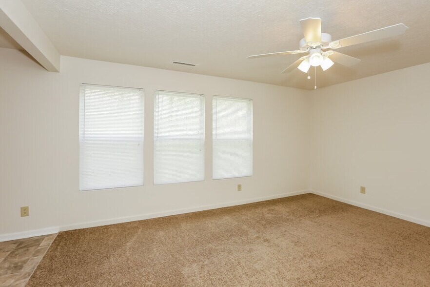 Building Photo - 12328 Stowe Acres Dr
