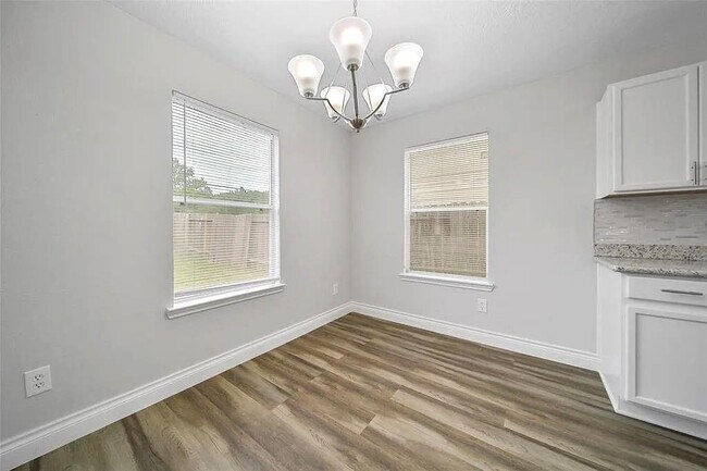 Building Photo - 1427 Hade Falls Ln