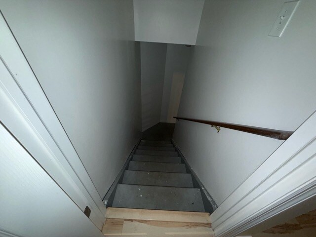 Building Photo - 54 Runkle Dr