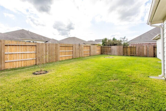 Backyard2 - 9914 Knob Hollow Way