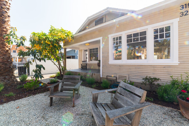 Building Photo - 321 Heliotrope Dr