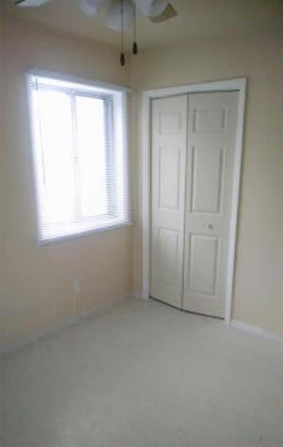 Building Photo - 5 Aztec Pl