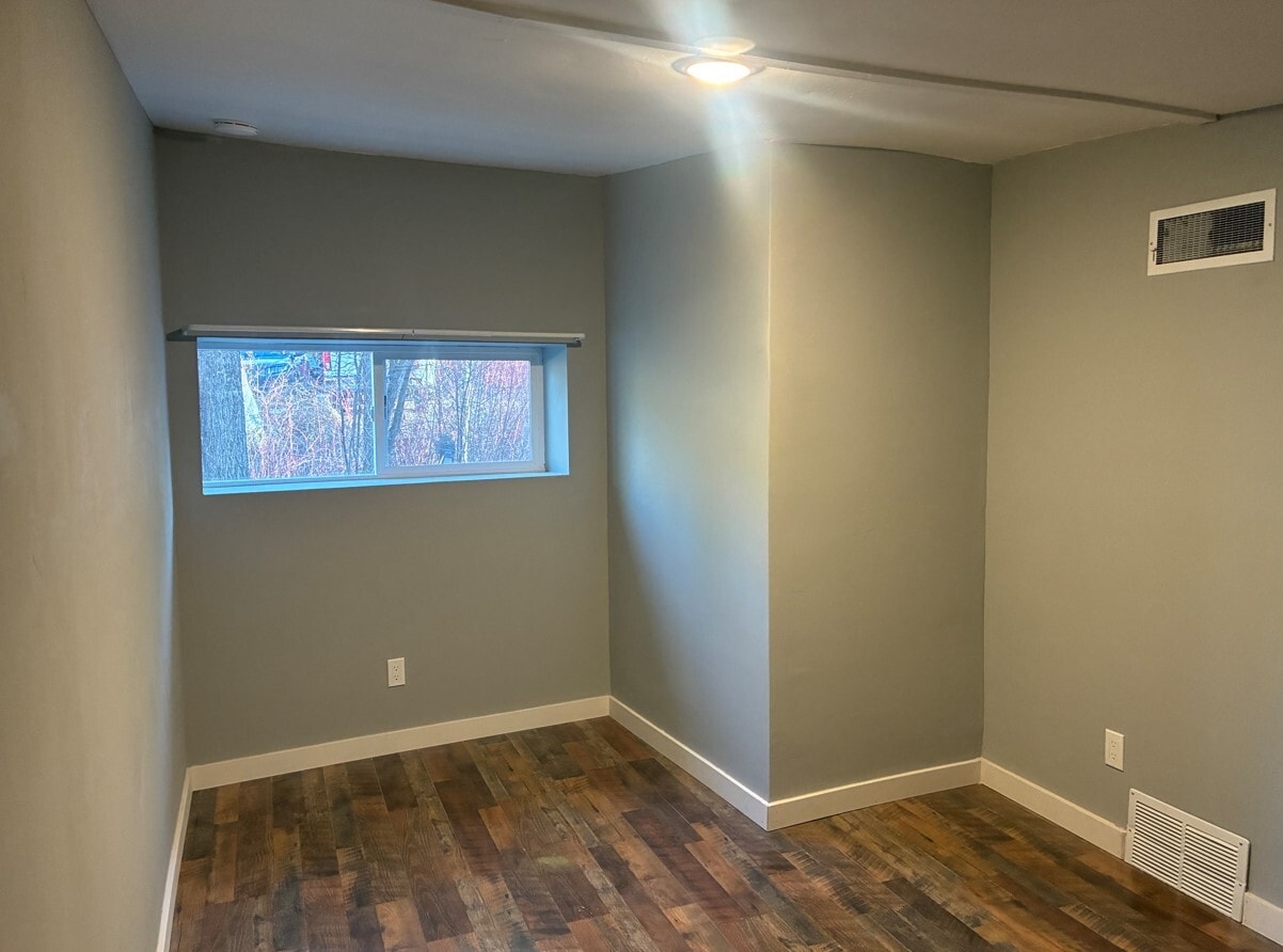 Building Photo - 1293 Co Rd 117