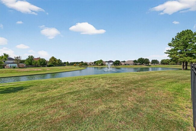 Building Photo - 10815 Lake Raven Ct