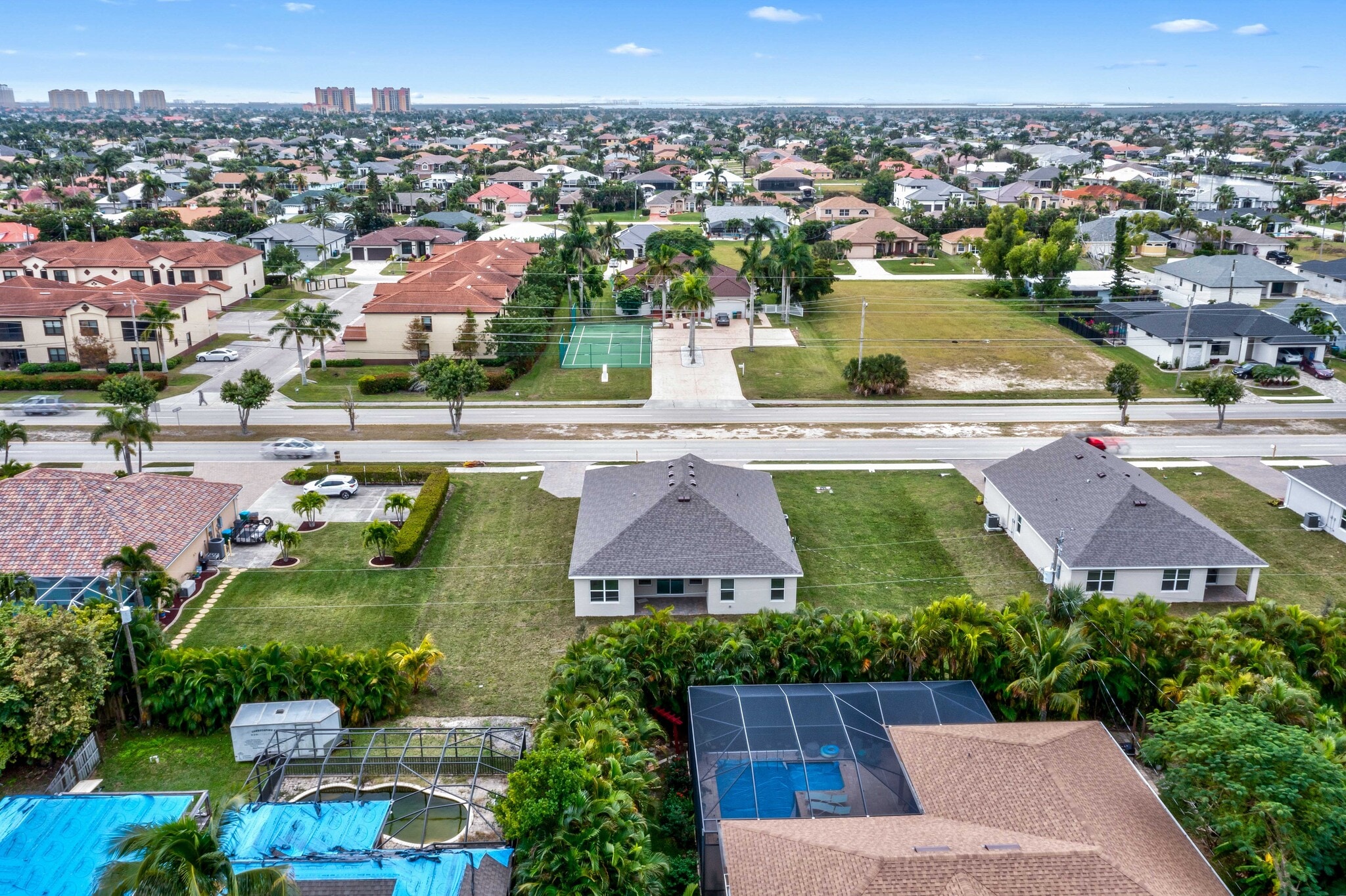 Building Photo - 1903 Cape Coral Pky W