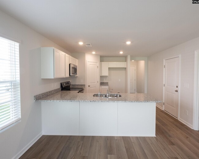 Building Photo - 708 S Long Star Wy