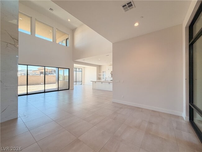 Building Photo - 10761 Canyon Bloom Dr