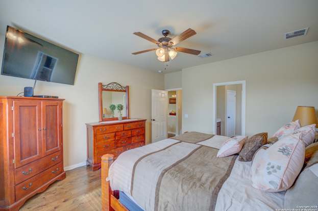 Building Photo - 398 Pecan Meadows