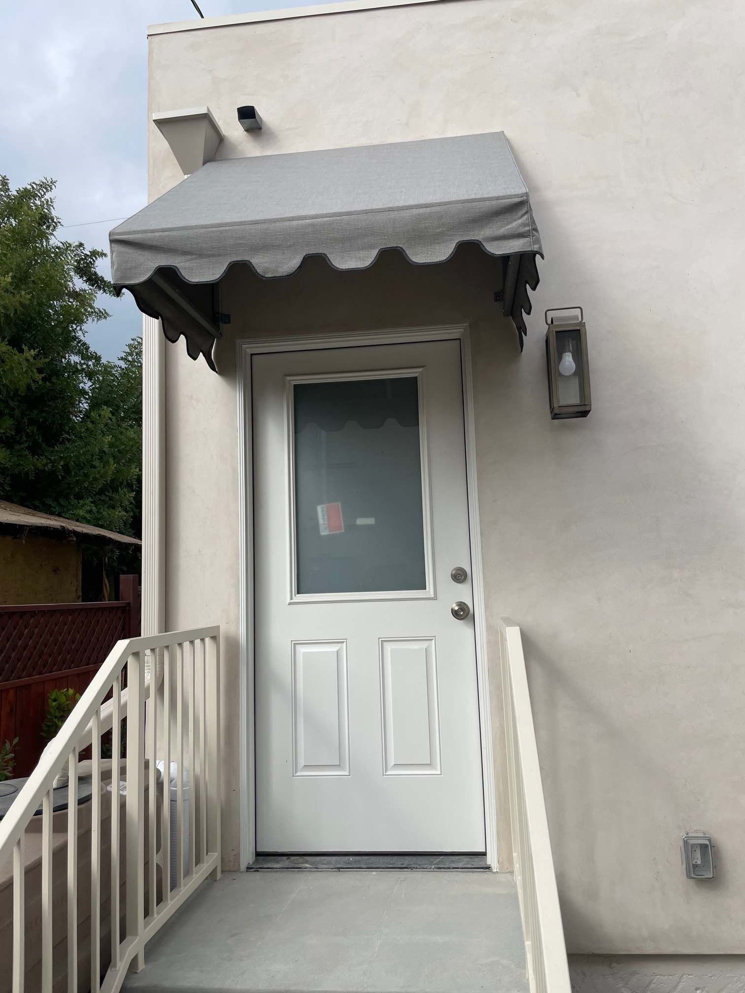 master entry - 4131 Chevy Chase Dr